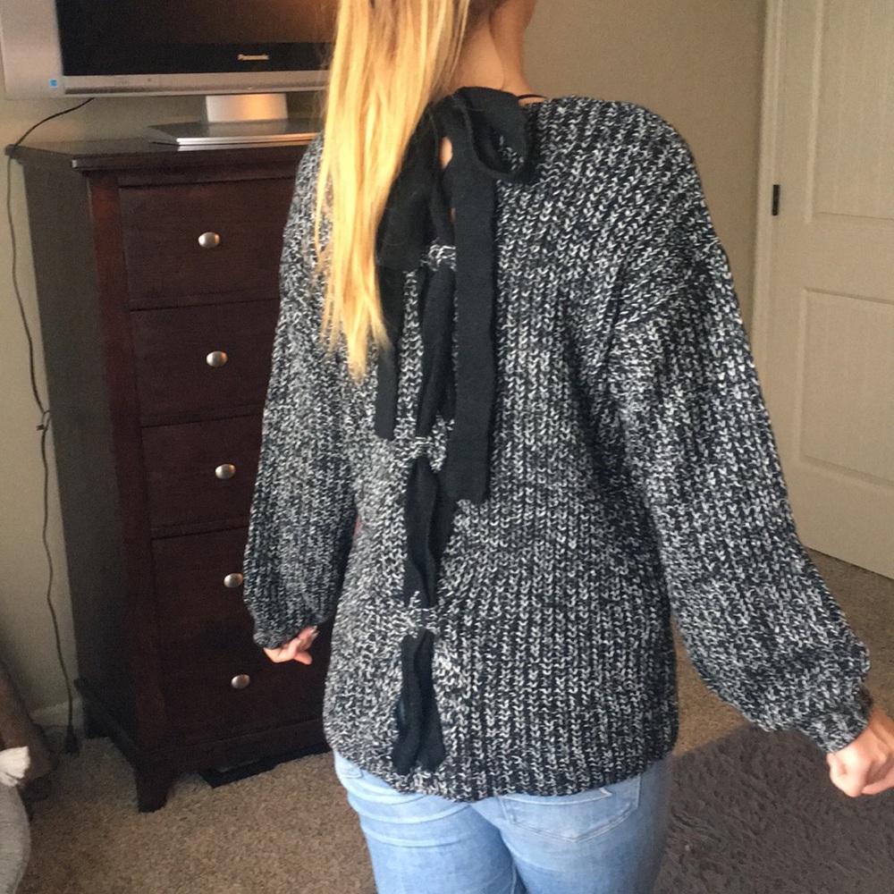 Oversized Lace Up Back Tunic Sweater - Picture 5 of 8